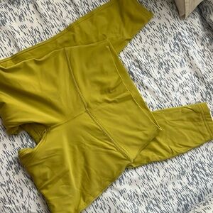 Lululemon leggings